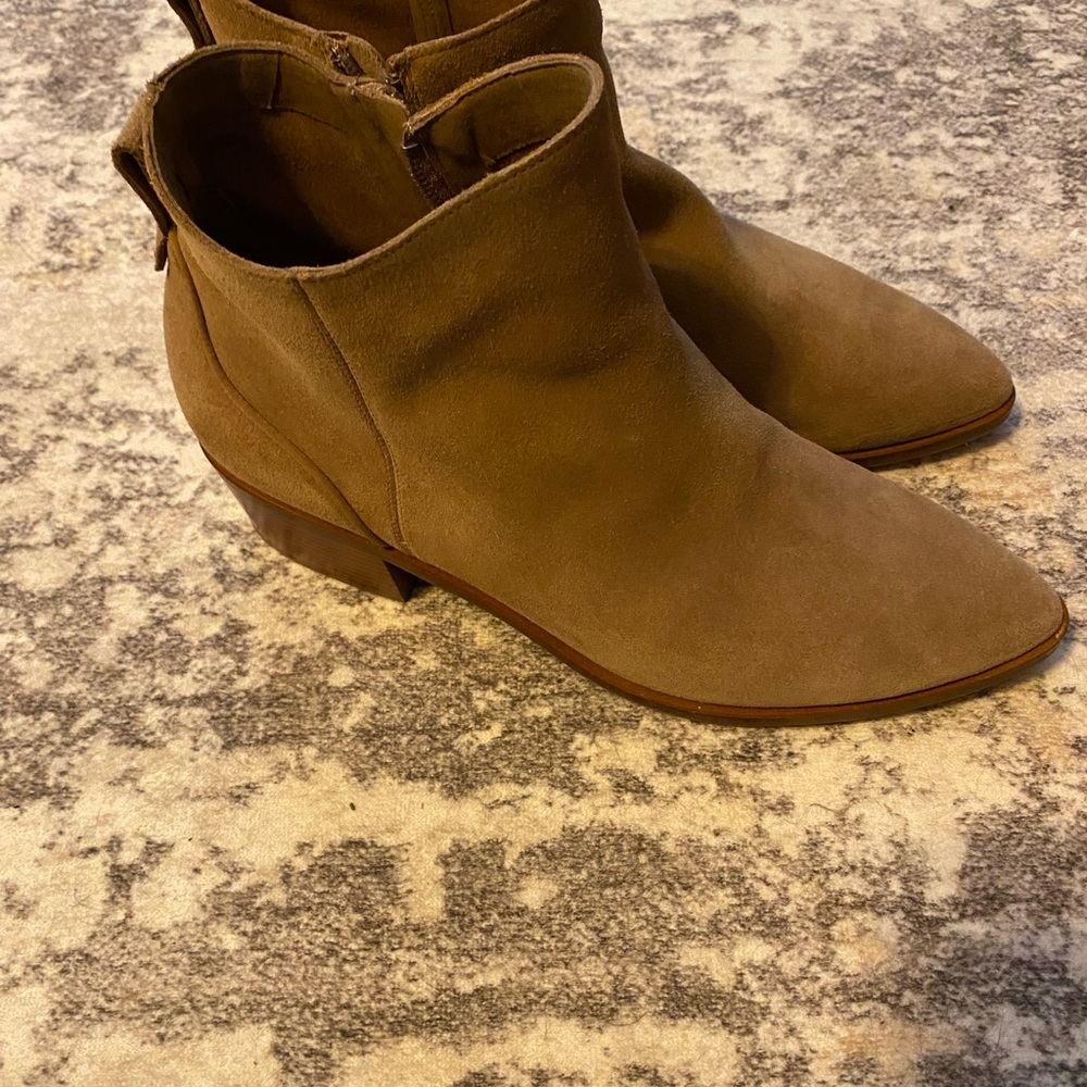Cole Haan size 10 Women's Tan Suede Ankle Boots